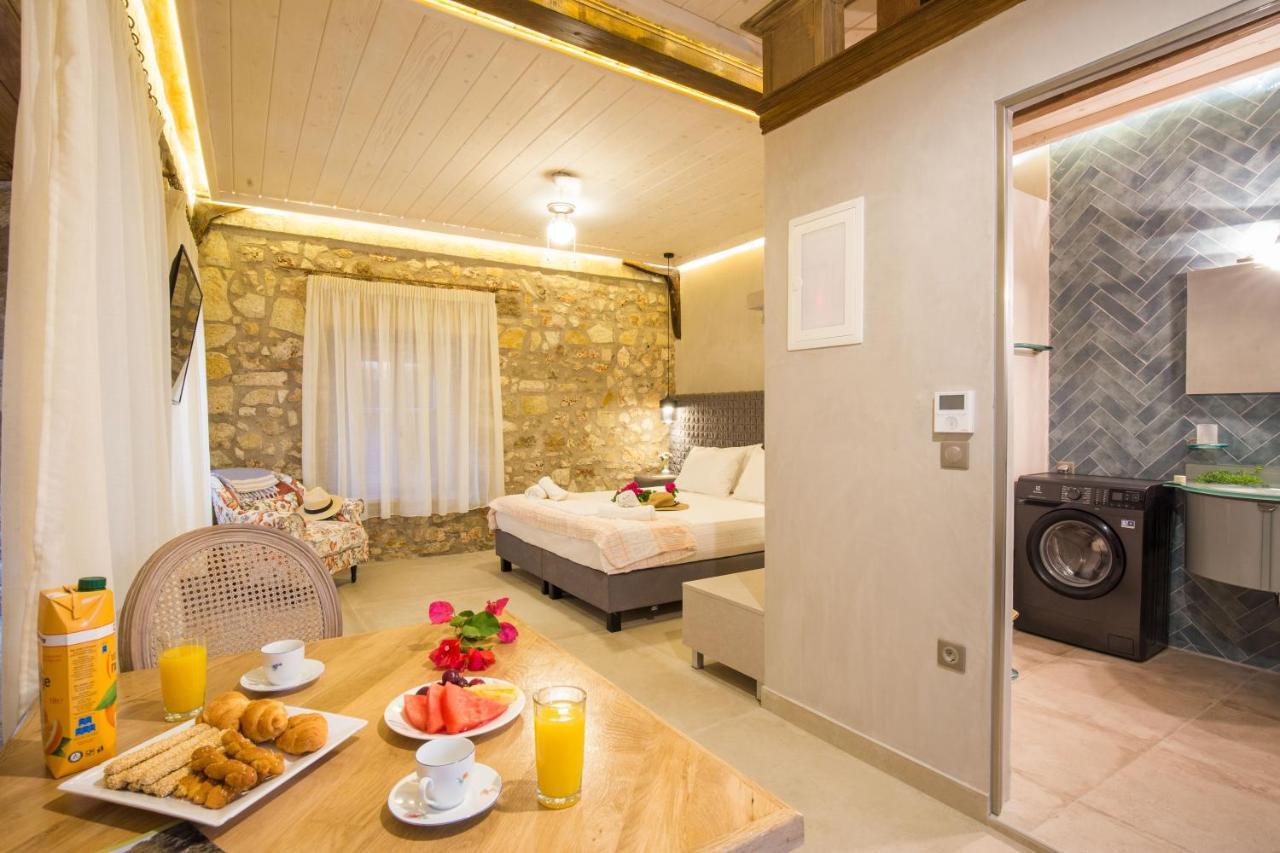 Stone Suites At Lefkada'S Old Port Dış mekan fotoğraf