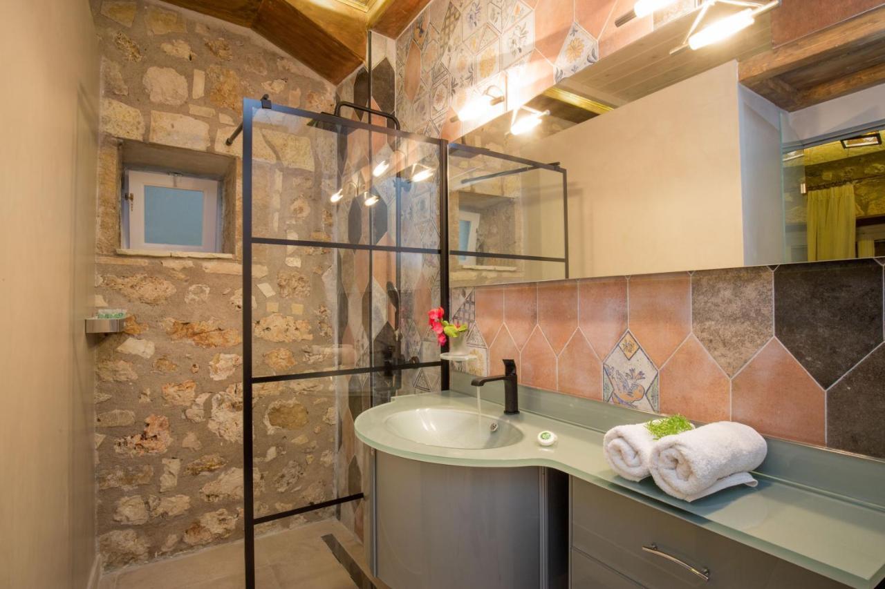 Stone Suites At Lefkada'S Old Port Dış mekan fotoğraf